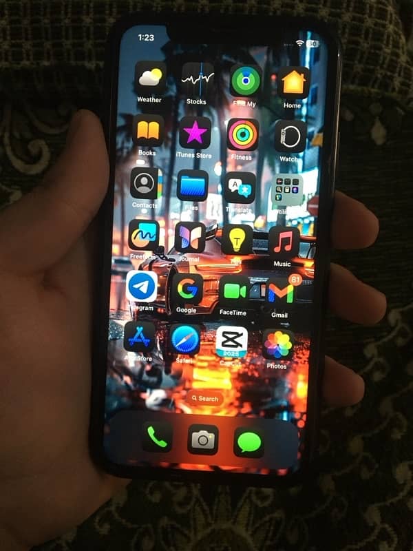 iphone xr 64gb jv black urgent sale 3