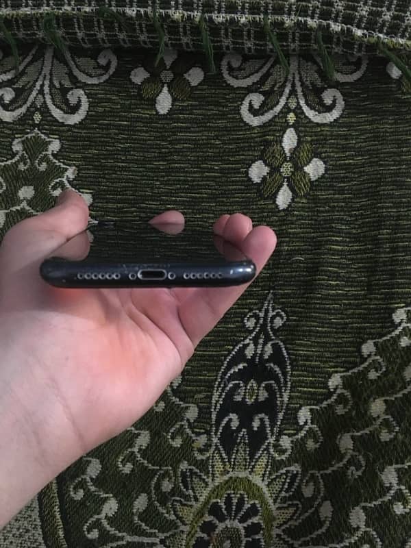 iphone xr 64gb jv black urgent sale 5