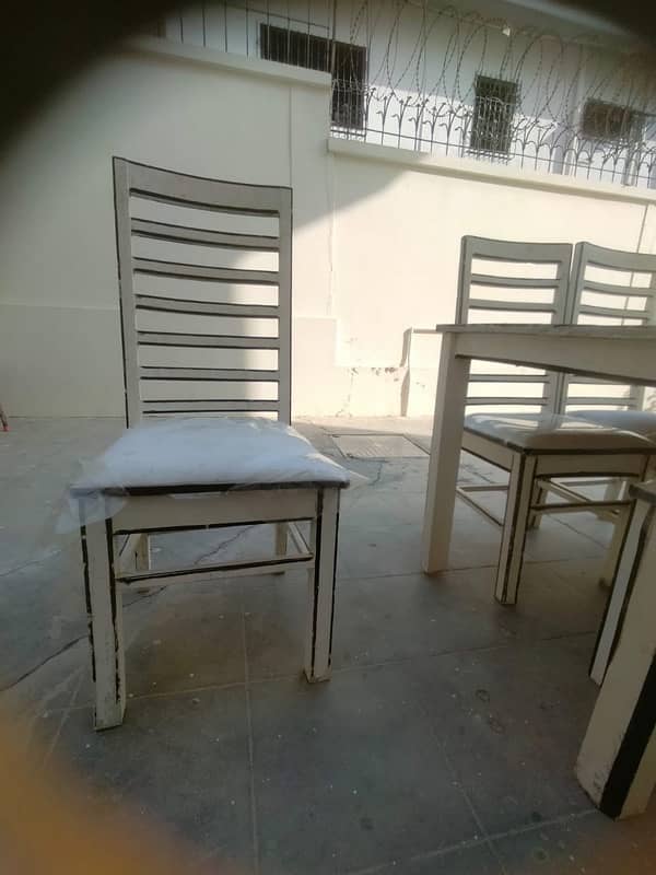 dinning table 4 seater 1