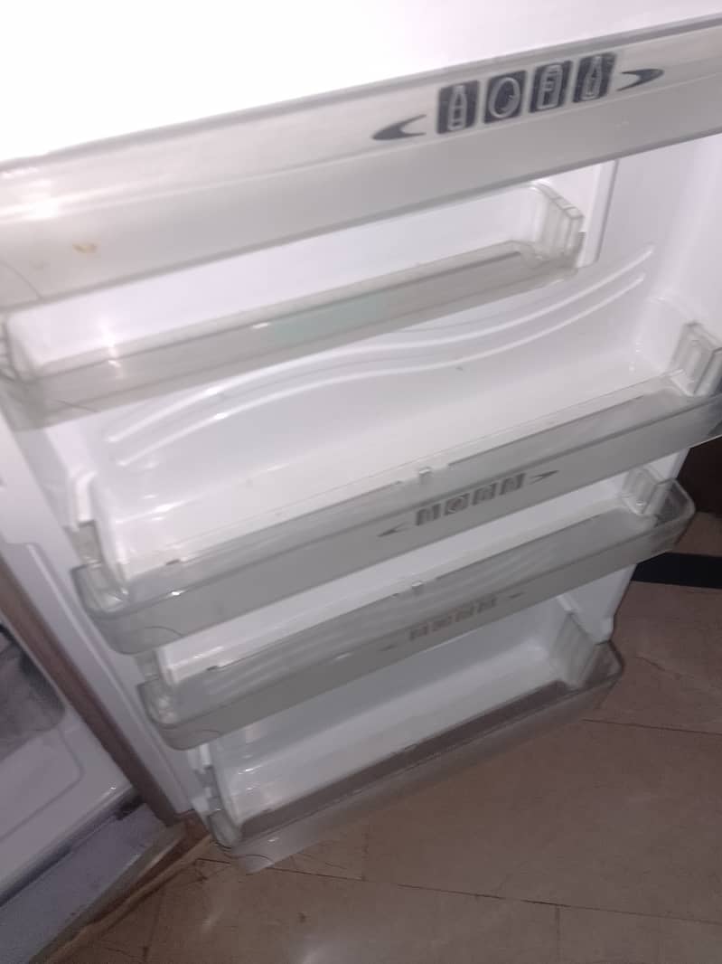 Dawlance Fridge for sale 1