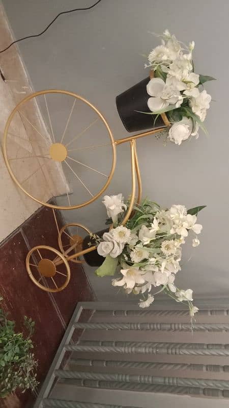 decoration cycle with planter 0