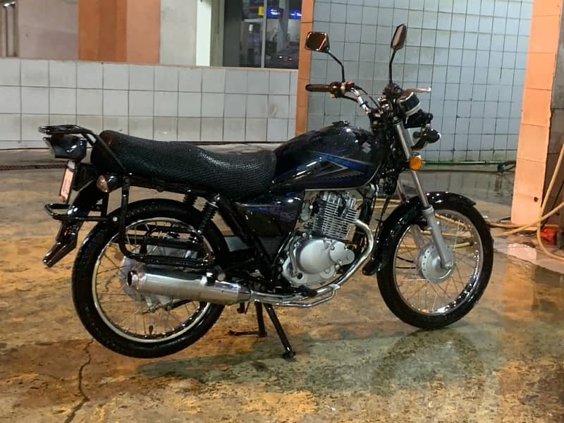 Suzuki GS 150 1