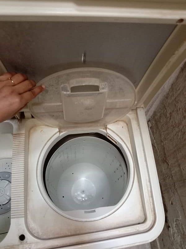 Kenwood Washing Machine 3