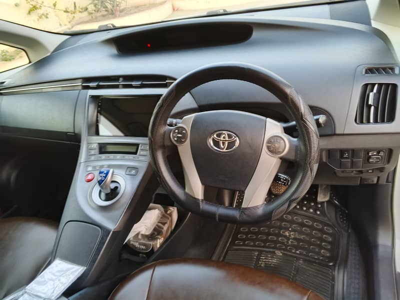 Toyota Prius S Touring Selection GS 1.8 2013 5