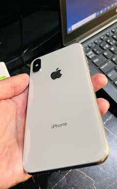 iPhone X