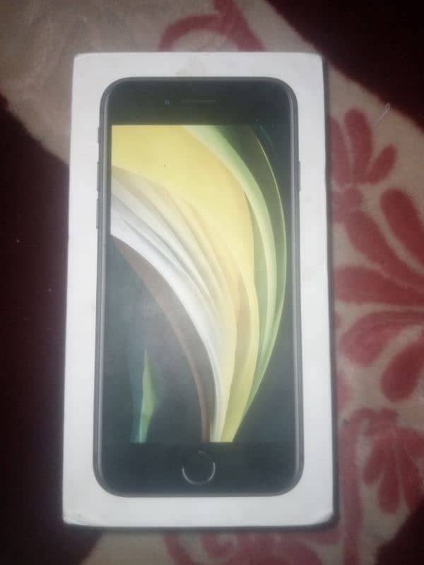 IPHONE SE 2020 WITH COMPLETE BOX 6