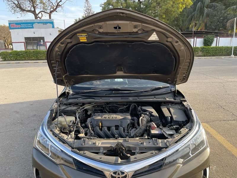 Toyota Corolla GLI 2018 Up For Sale 5