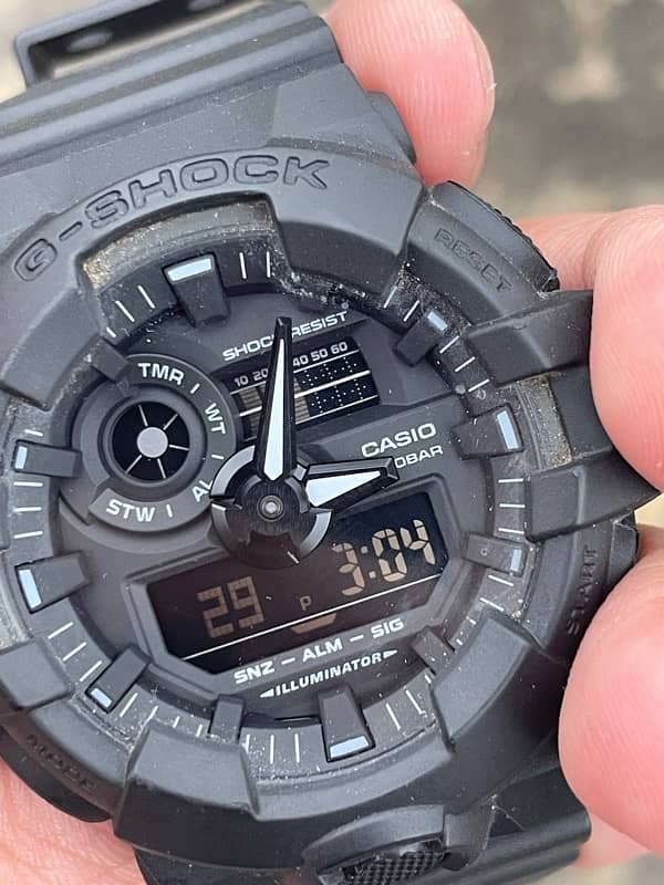 Casio g shock GA -700 bce -1AJF 6