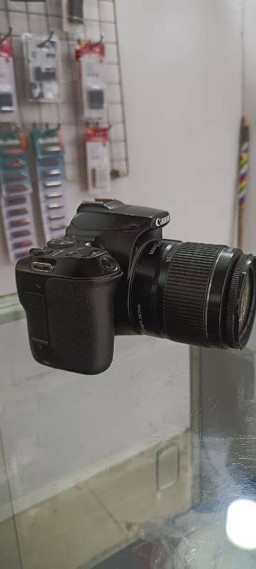 Canon 200D ii / 250D 1