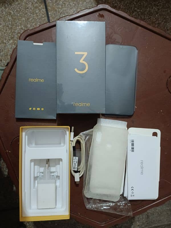 Realme 3 like new for sale 0