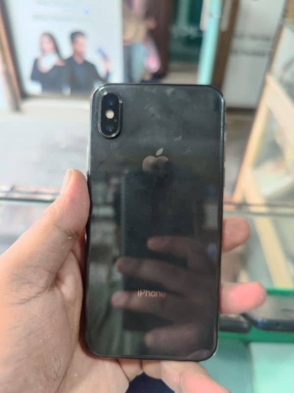 I phone x 64 GB non pta  with box 5