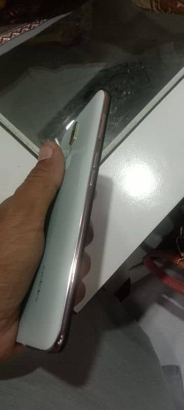 10 by 10 Condition phone Oppo F11 original Set 4