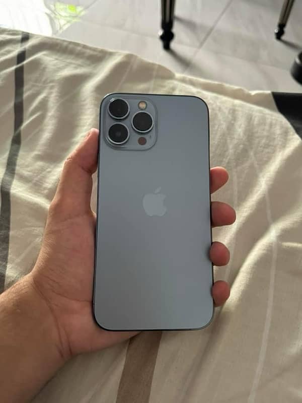 iPhone 13 Pro Max 128 GB Factory Unlock  Waterpack 10/10 0