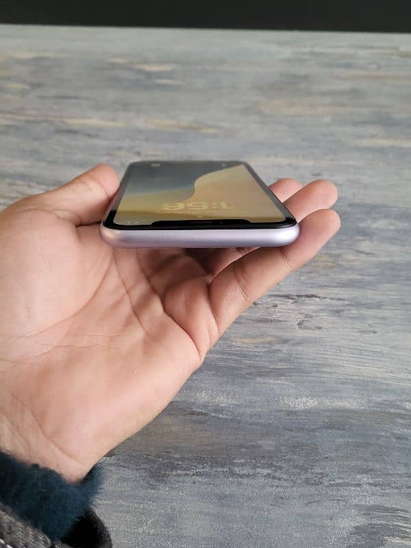 iPhone 11 (non pta ) 5