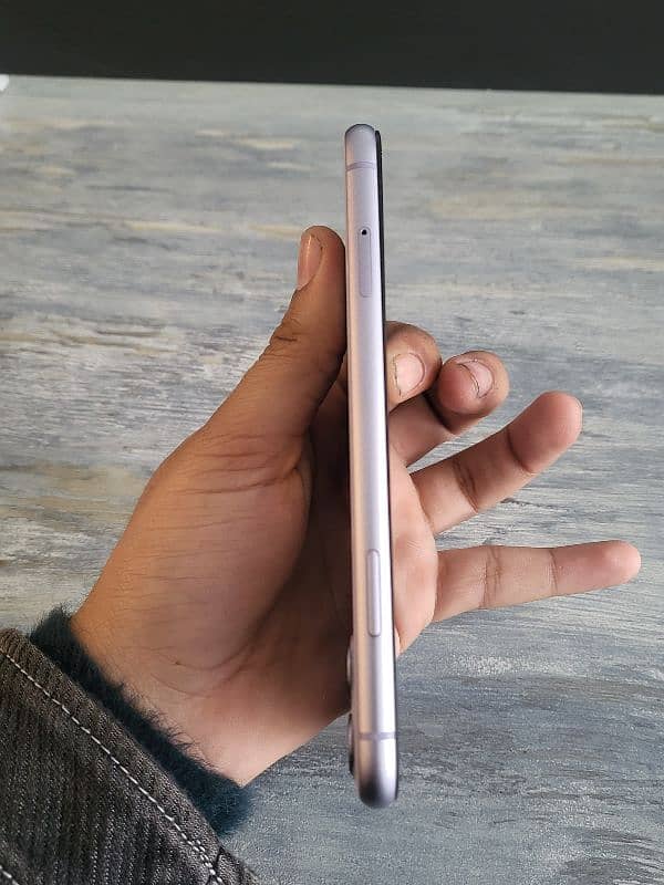 iPhone 11 (non pta ) 6