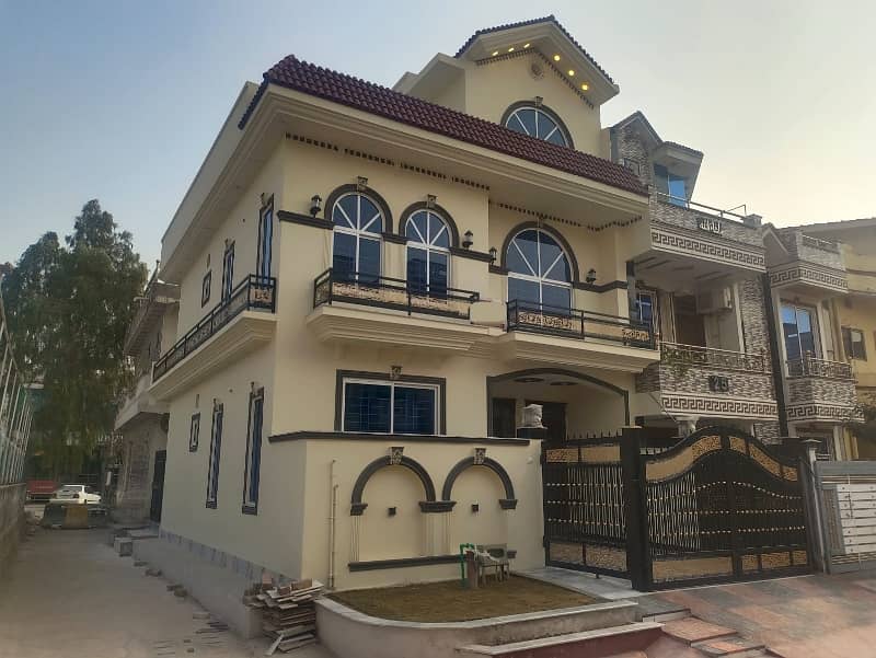 Buy House In G-13 Corner G-13 Islamabad 25x40 Proper Corner Brand New Designer House Versatile Design Park Face Front Open Ideal Location 2