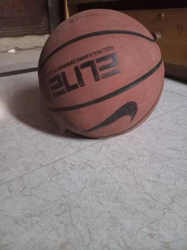 NIKE Basketball 1