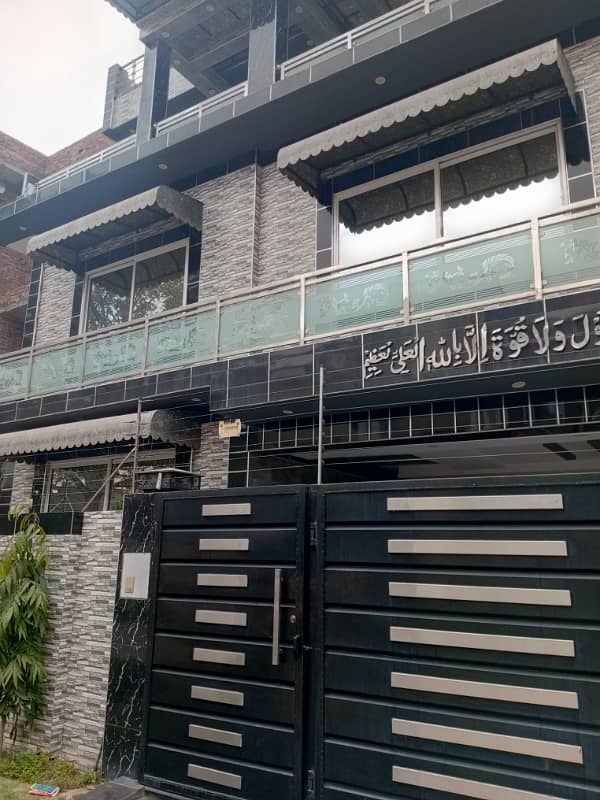 10 Marla second Floor porshan for Rent in Lahore press club canal road Lahore 0