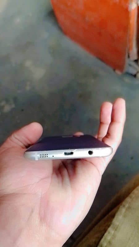 Samsung S7 Edge Lush Condition 4