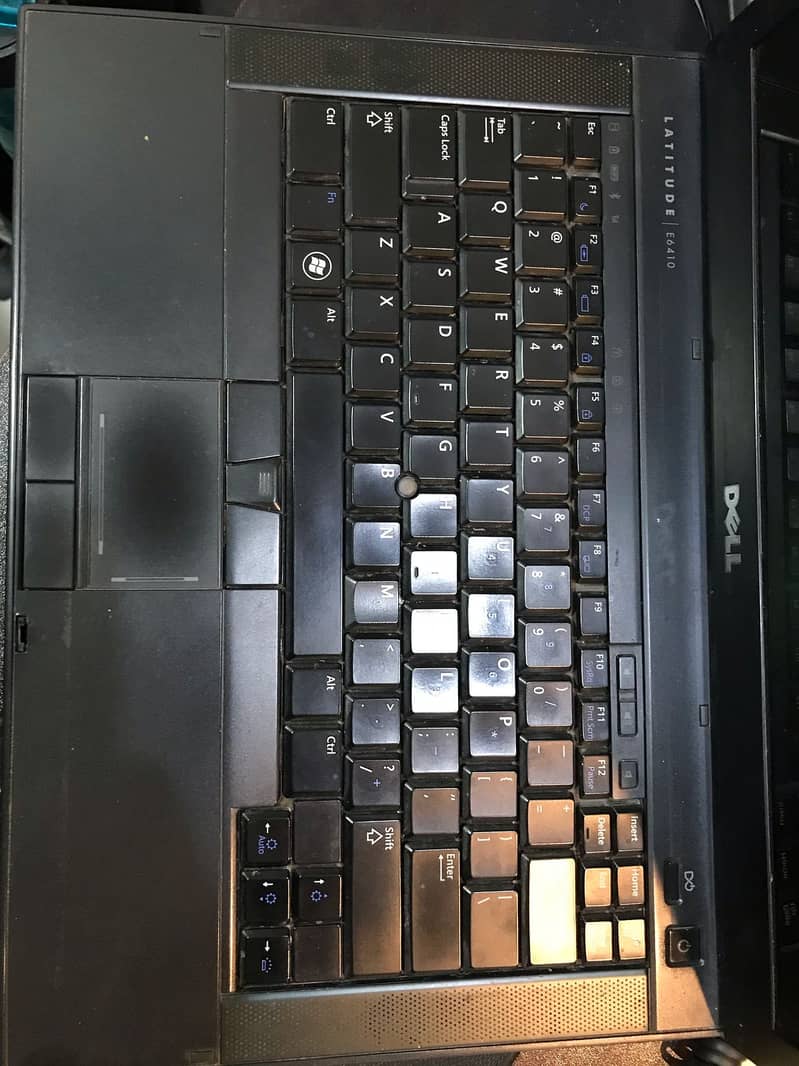 Dell Laptop E6410 1