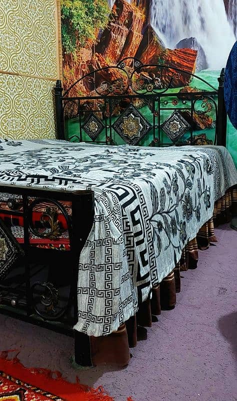 Double Iron King Saiz Bed Without Mattress 0