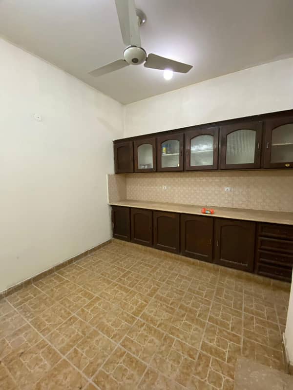 10 Marla Upper Portion For Rent In G 13 1