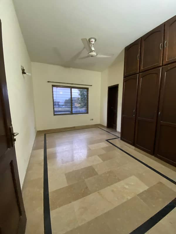 10 Marla Upper Portion For Rent In G 13 2