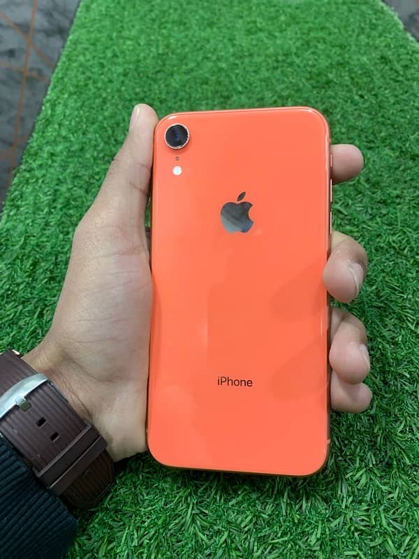 IPhone XR Factory Unlock 2