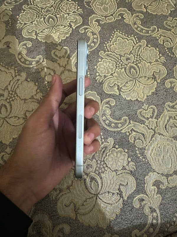 iphone 15 128GB 3