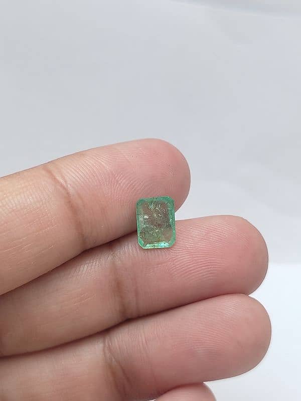 Natural Emerald Stone 6