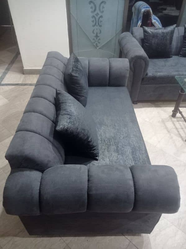 5 seater sofa set + one center table for sale 3