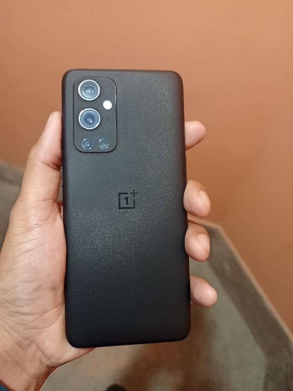 oneplus 9 pro 1