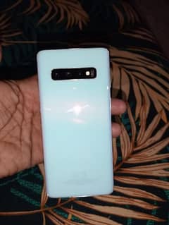 Samsung S10.