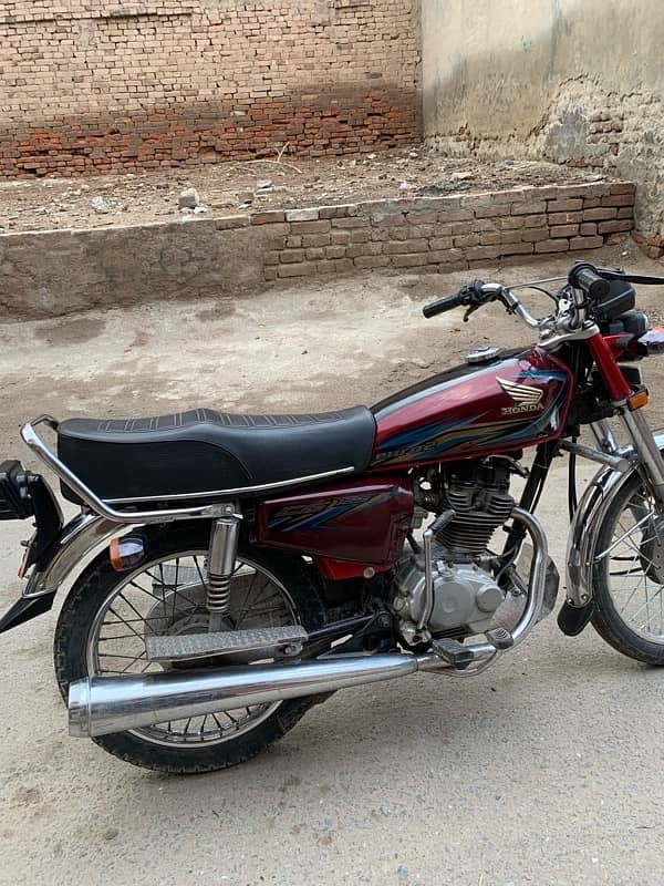 Honda 125 2018 model for sale good condition no barging final price ha 0