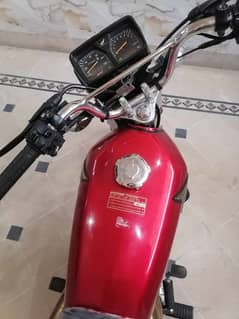 Honda CG 125 gold edition