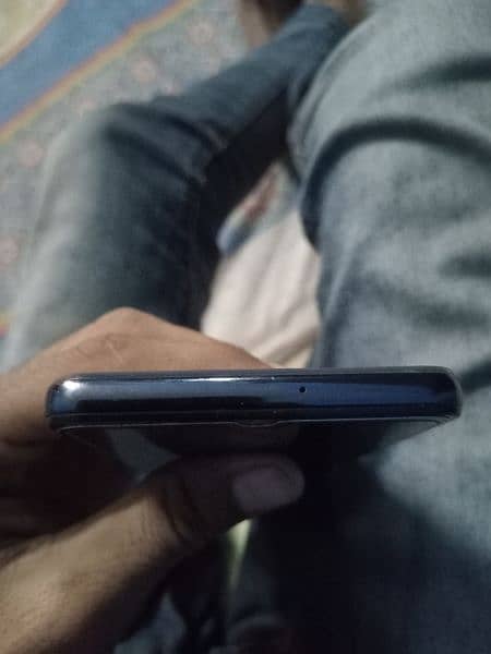 Mobile ok ha 10/9 condition 6/128 GB 3