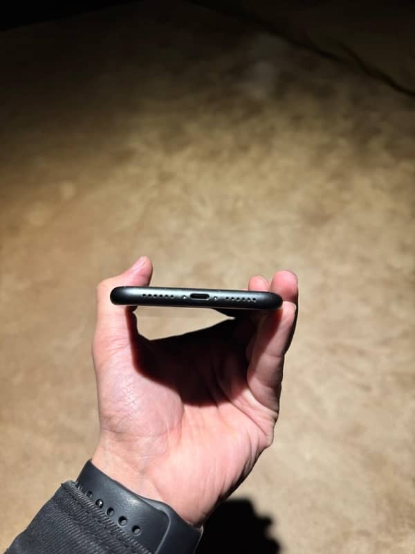 Iphone 11 256 Gb pta approved 2