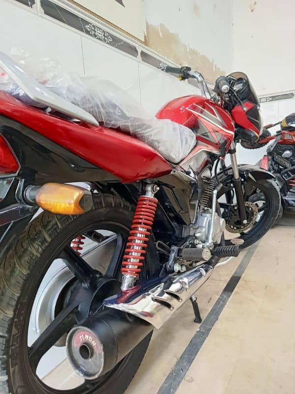 Honda CB125f (2019) 2