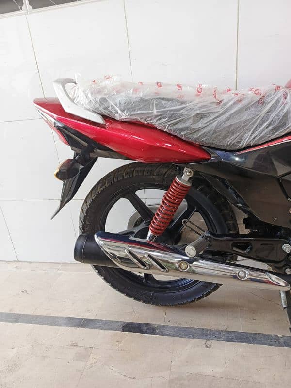 Honda CB125f (2019) 12