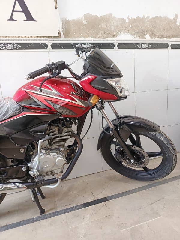 Honda CB125f (2019) 13