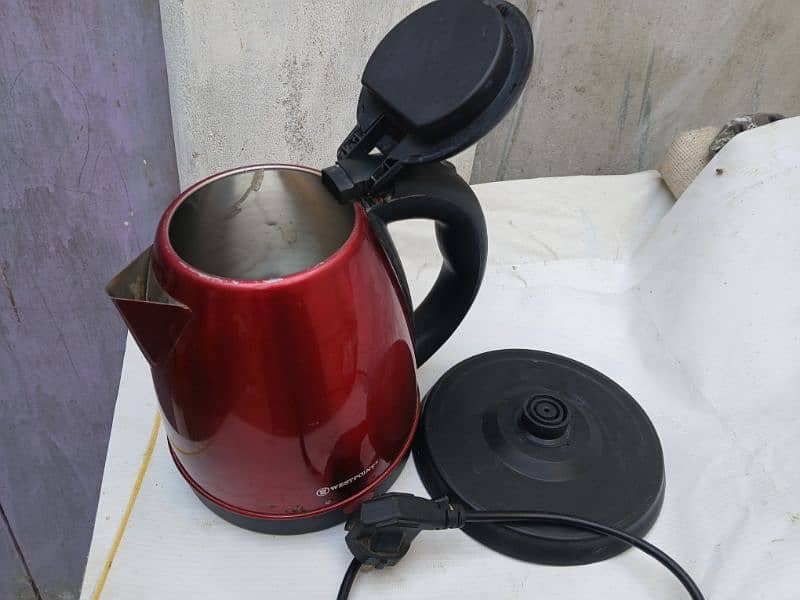 Westmount ele tric kettle 3