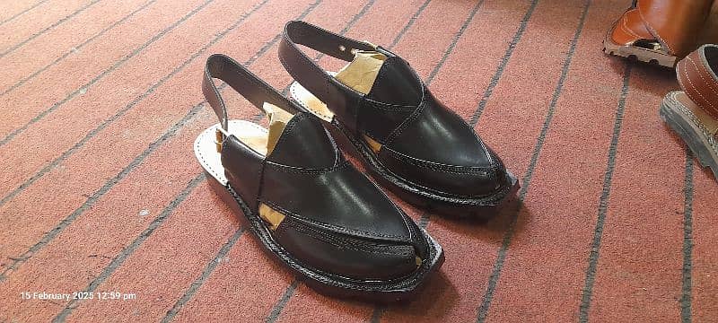 Peshawari chappal available in norozi and kaptan designs 2