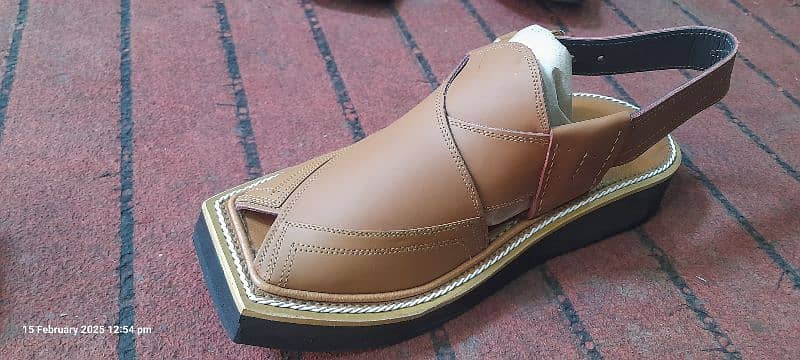 Peshawari chappal available in norozi and kaptan designs 4