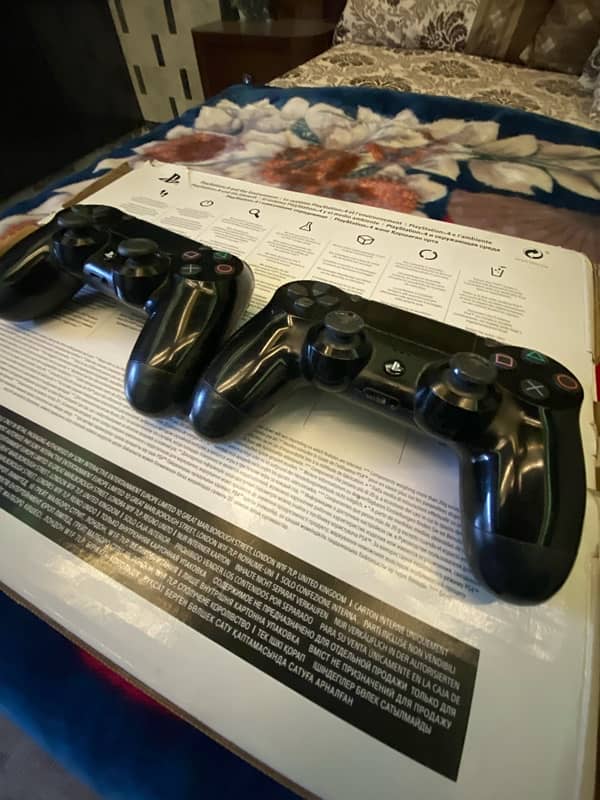 Ps4 slim 500 gb excellent condition with box 4