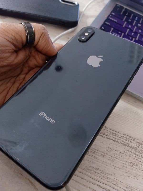 XS MAX factory unlock 256 GB 3