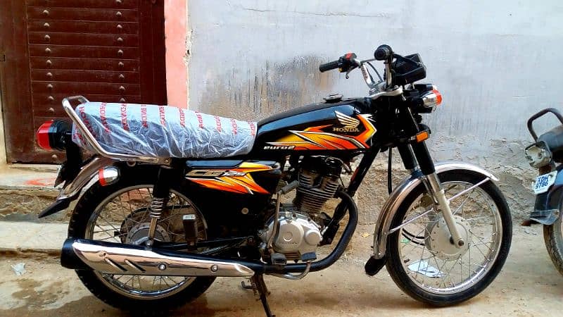 HONDA125 Model 2019 Hyderabad number ha urgent sell 3