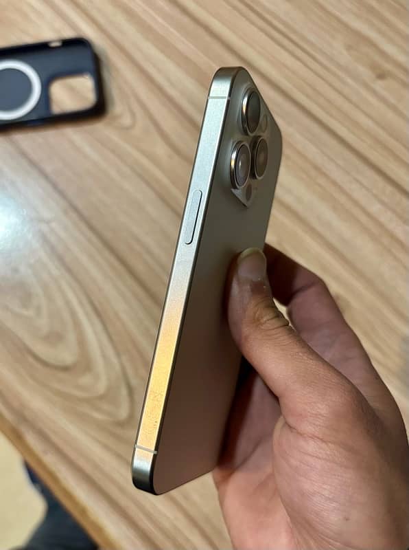 Iphone 15 Pro 256 GB (Non Pta) 2