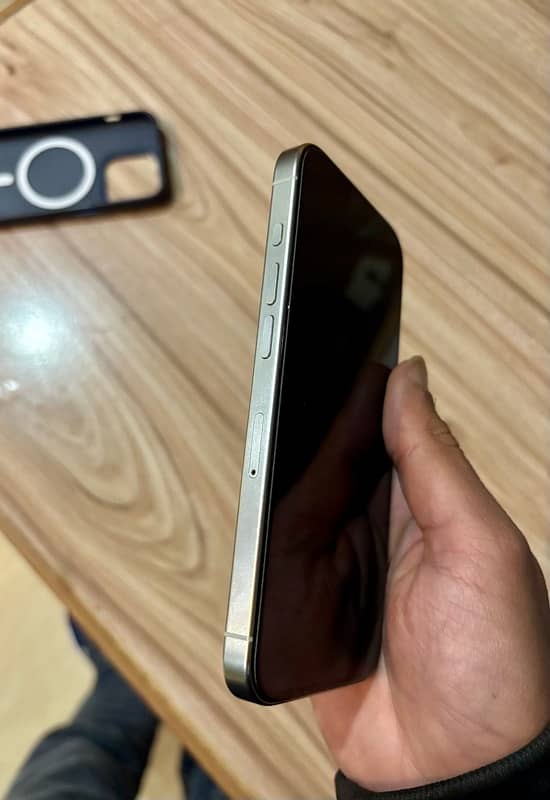 Iphone 15 Pro 256 GB (Non Pta) 3