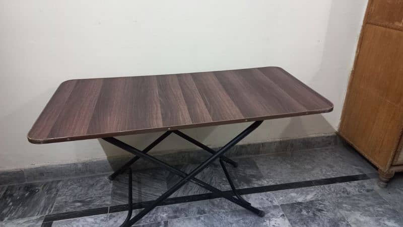 folding table in good condition for sale. 6