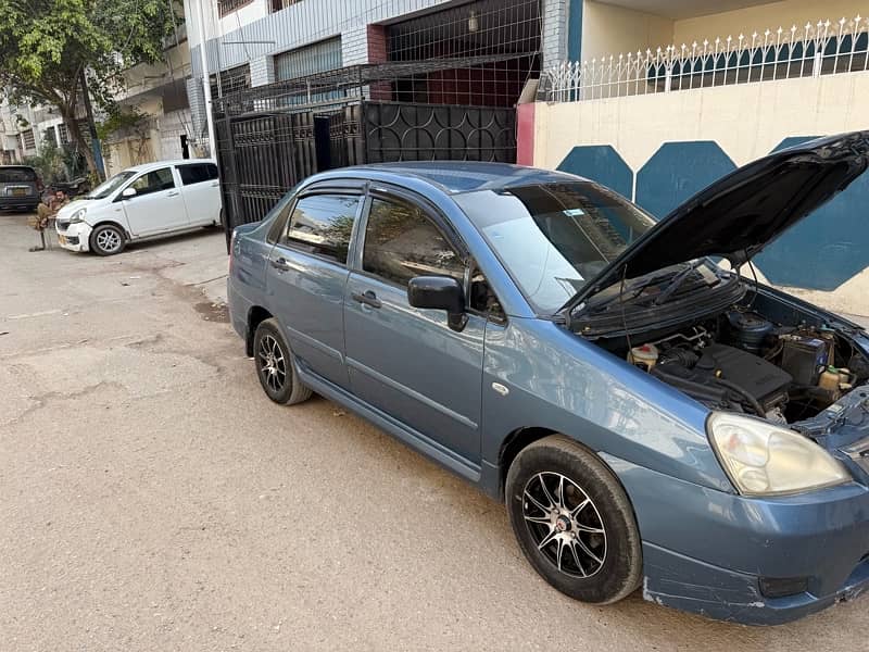 Suzuki Liana 2010 3